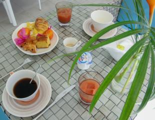 Les Hauts du Cap - Breakfast